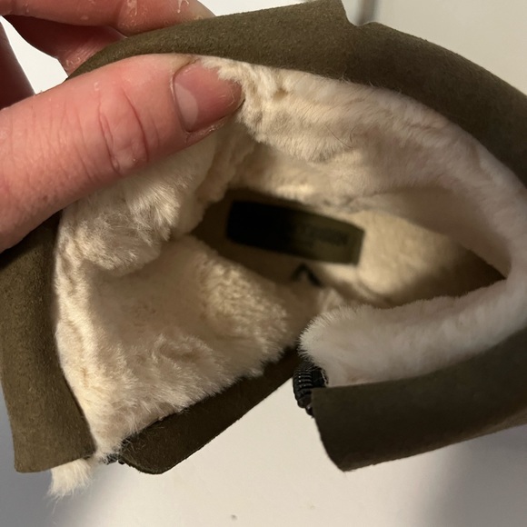 BRAND NEW~ ILSE JACOBSEN~ “Tulip” Fur lined Suede Booties Size 7 - Picture 2 of 6